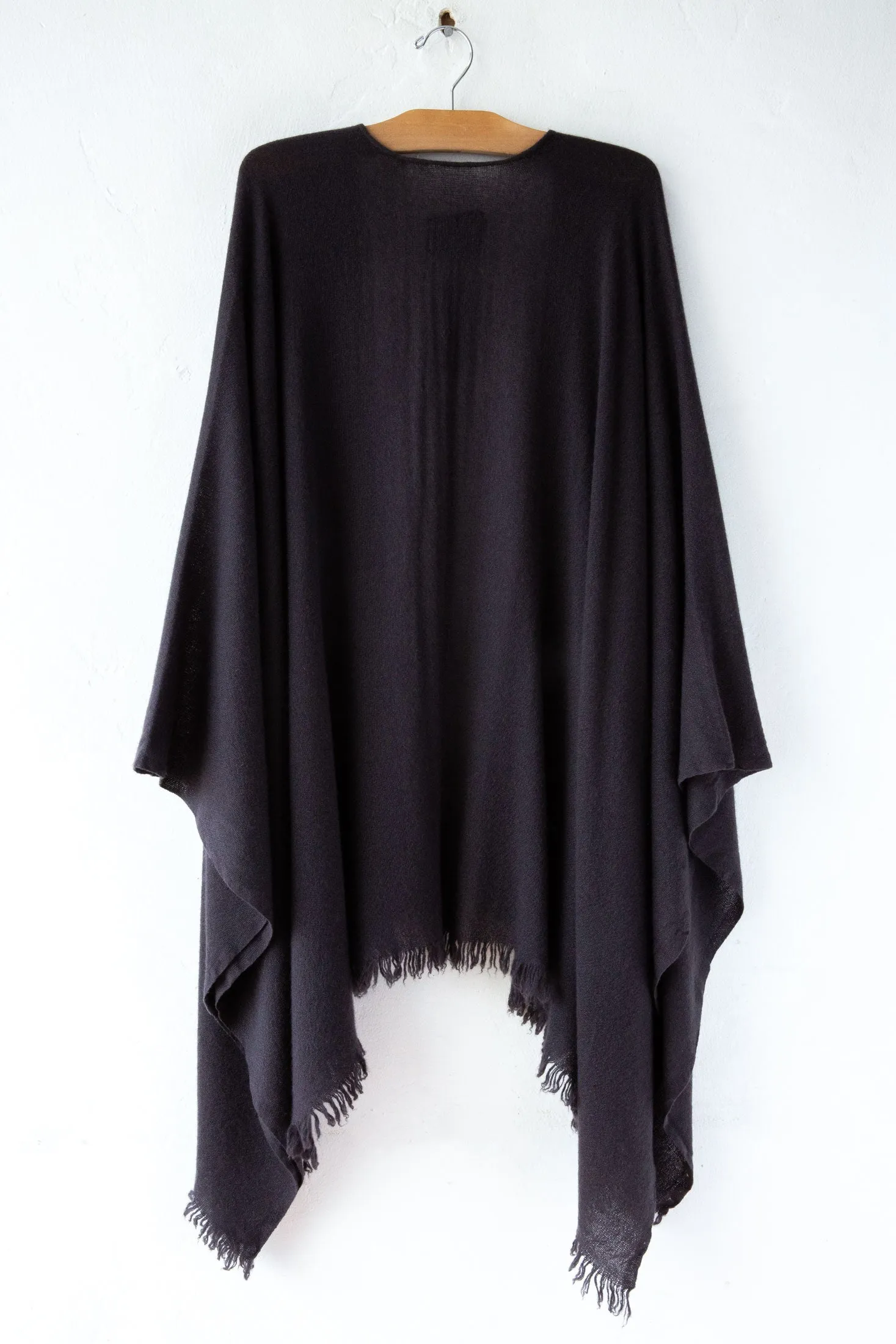 810 Poncho