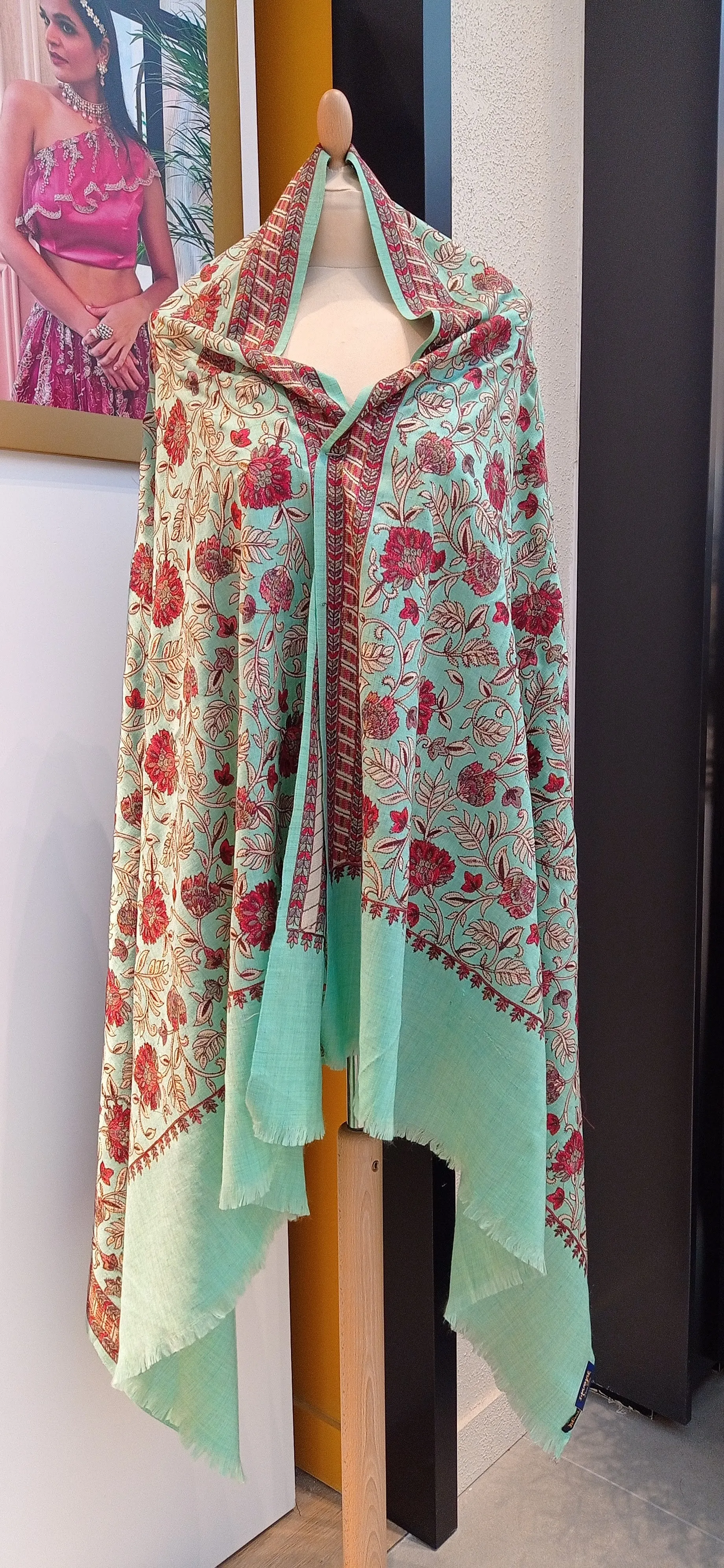 Nina Mint Cashmere Shawl With Floral Embroidery