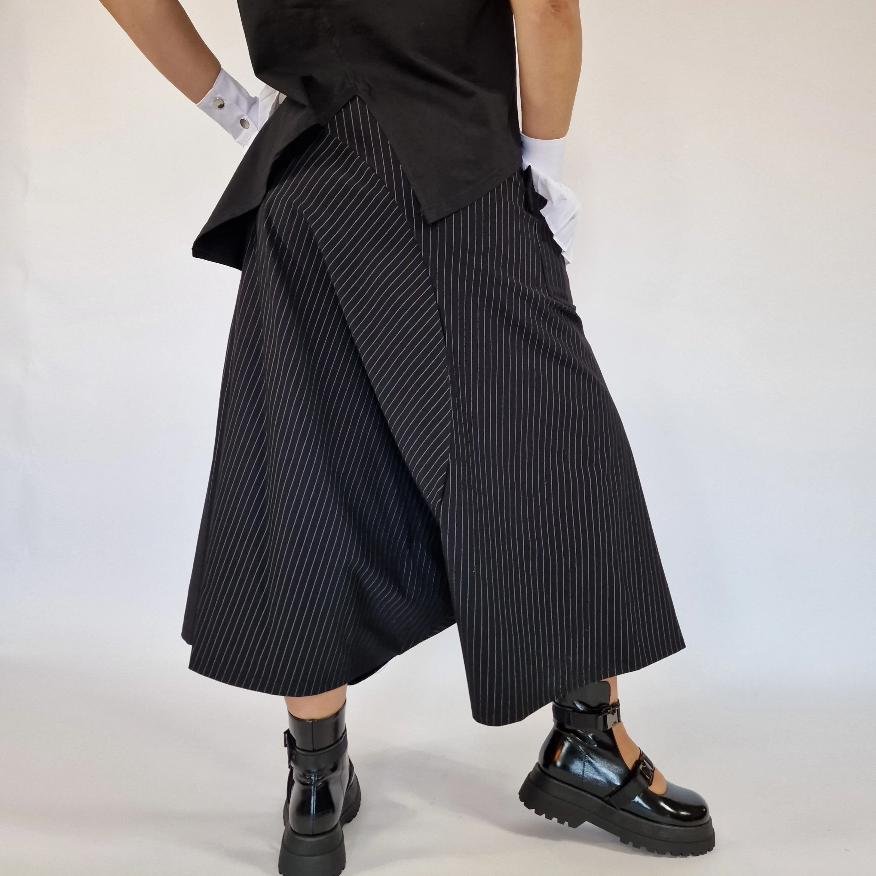 Simple Moderne Street Punk Striped Pattern Wide Legged Pants
