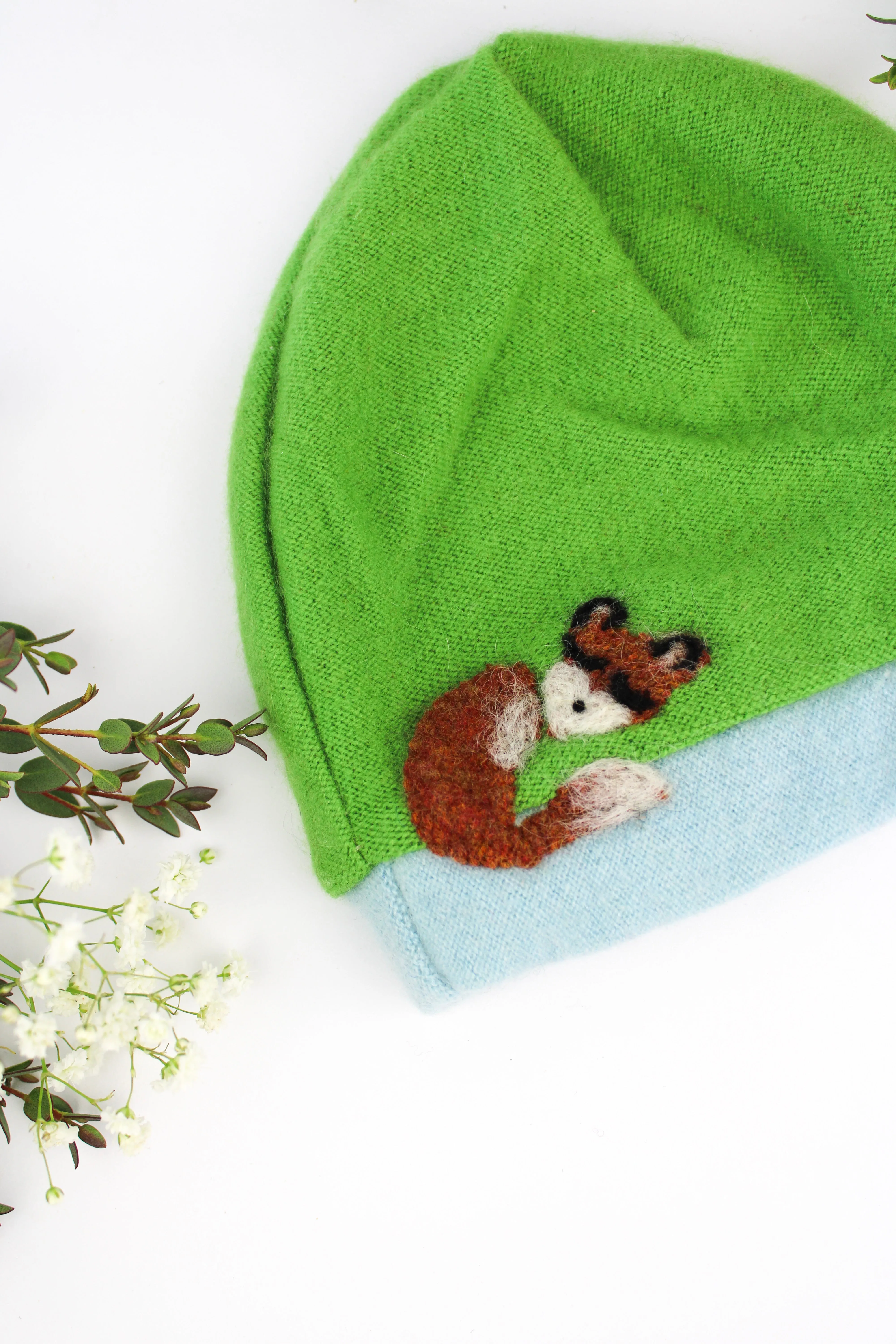 Sleeping Fox Cashmere Hat - Baby